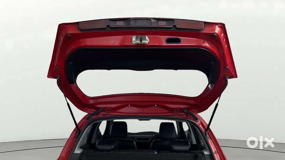 Maruti Suzuki Swift Lxi, 2016, Petrol