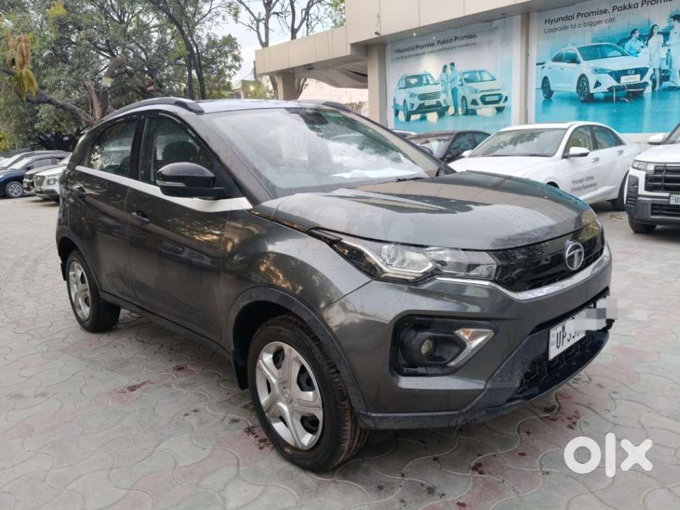 Tata Nexon 1.5 Revotorq Xm Plus (s), 2023, Petrol