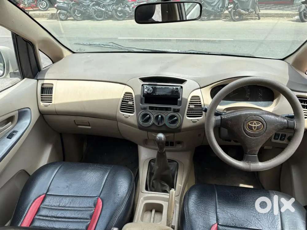 Toyota Innova 2006