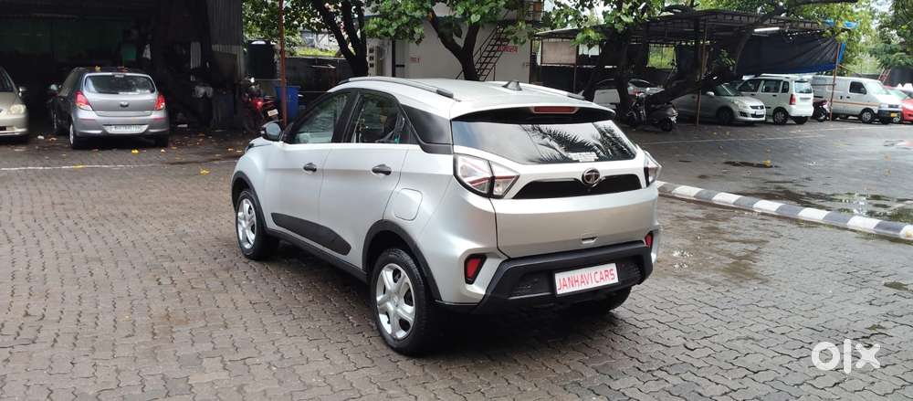 Tata Nexon 1.5 Revotorq Xma Plus (s) Amt, 2021, Petrol