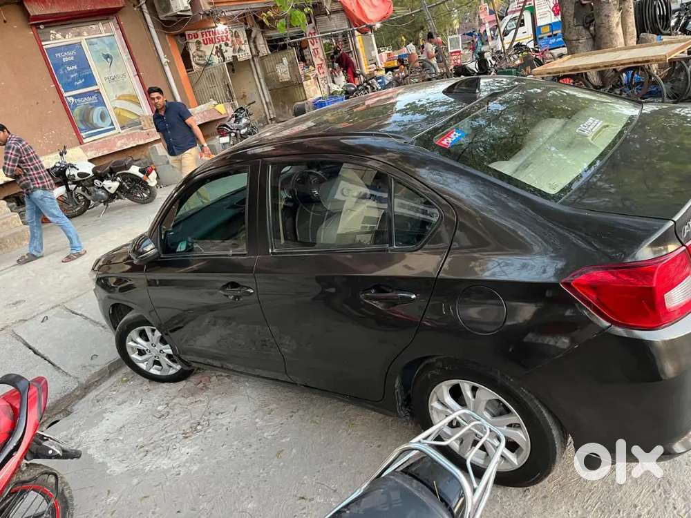 Honda Amaze Automatic Ist Owner