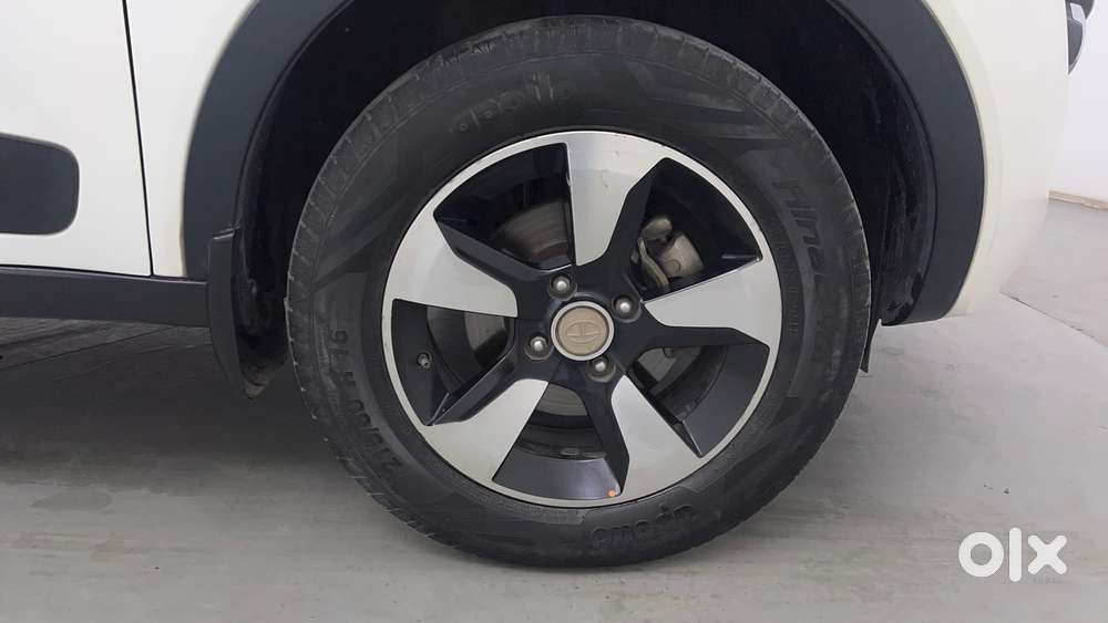 Tata Nexon 1.2 Revotron Xz Plus Dual Tone, 2019, Petrol