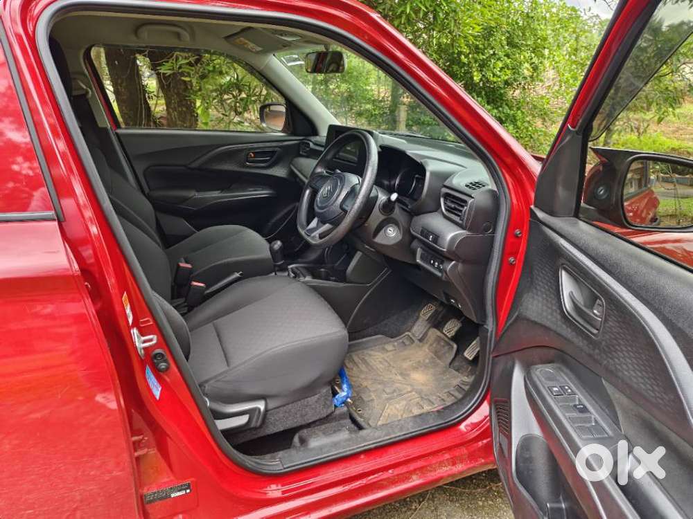 Maruti Suzuki Swift Lxi Option, 2025, Petrol