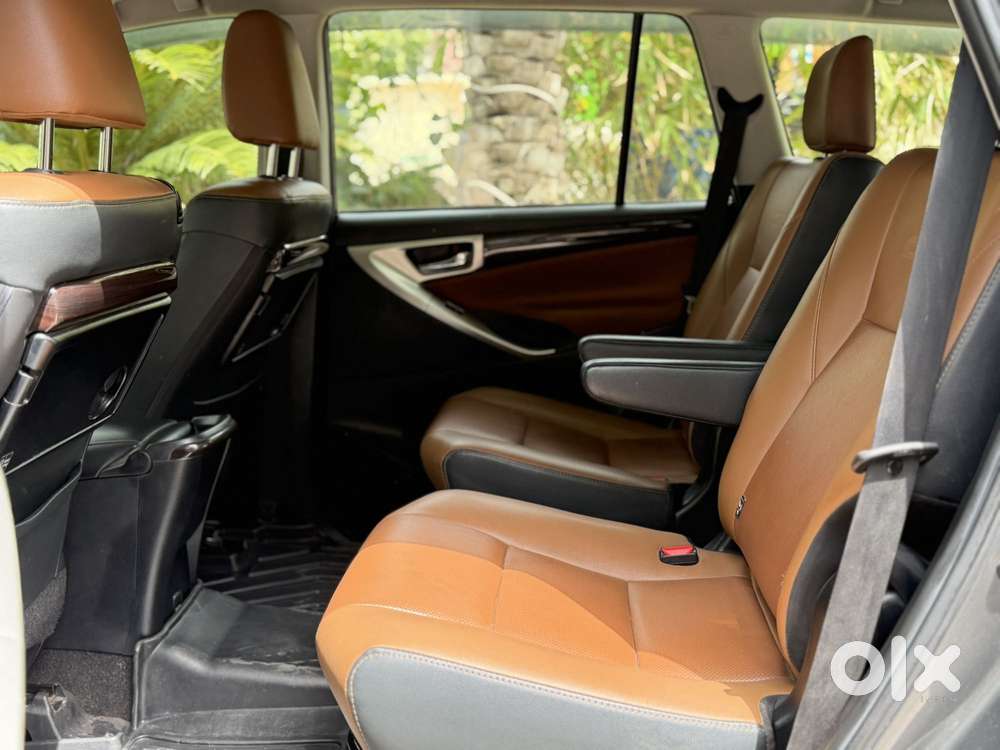 Toyota Innova Crysta [2020-ongoing] 2.4 Zx 7 Str, 2021, Diesel