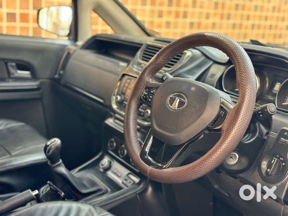 Tata Hexa 2.2 Xe 4x2 7 Str, 2018, Diesel