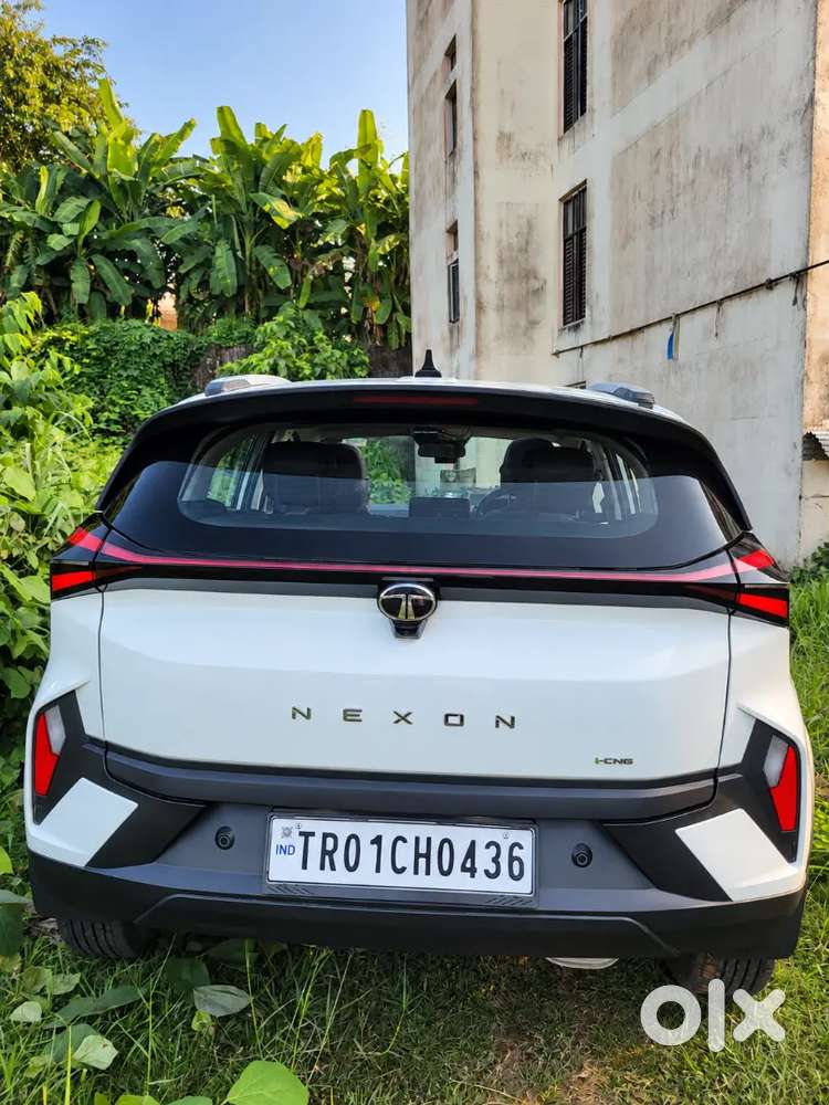 Tata Nexon Cng Pure+s| 8,000 Km | 1 Year Old | Sunroof|top Condition|