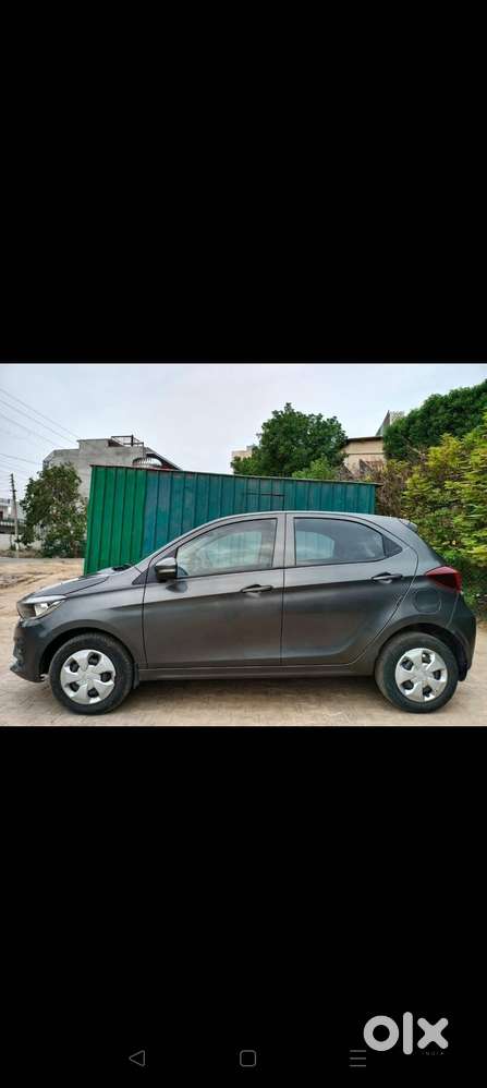 Tata Tiago Petrol Xt 2021 Model , New Like Car , Daytona Grey Colur