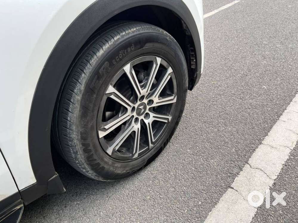 Mahindra Xuv700 2.2 Ax 7 Diesel Mt Str, 2023, Diesel