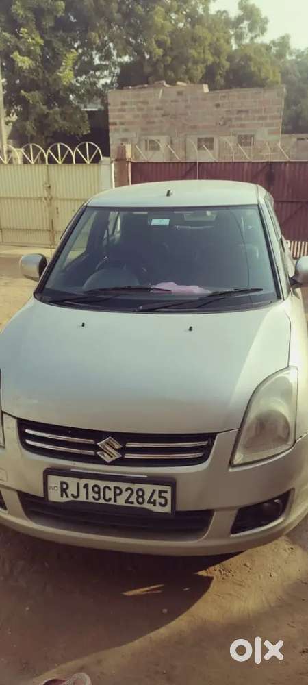 मारुति सुजुकी स्विफ्टओके कंडीशन  इंश्योरेंस रनिंग 2030 तक आरसी वैलिड