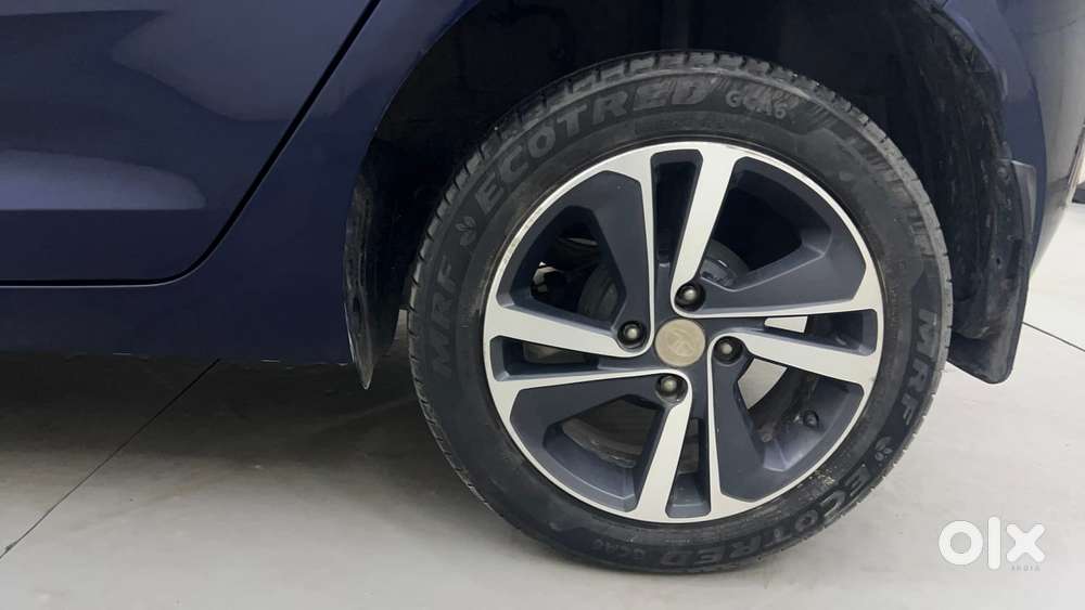Tata Altroz Xz, 2023, Petrol