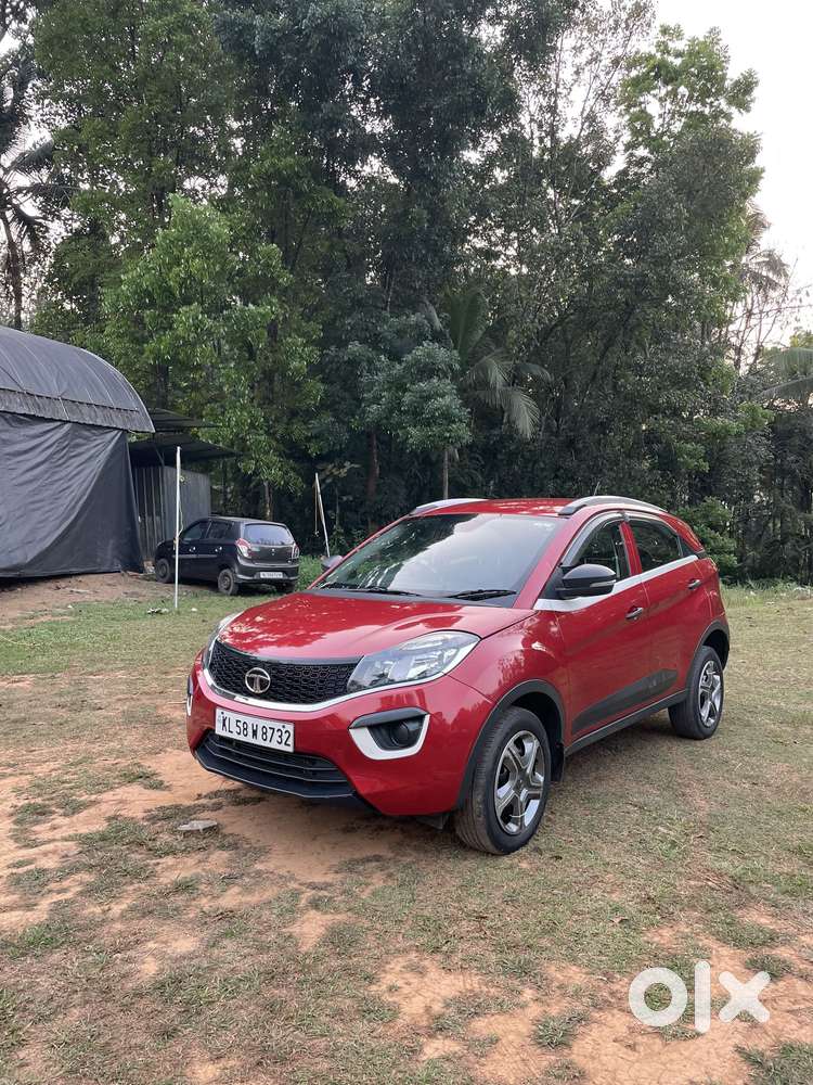 Tata Nexon 1.2 Revotron Xm (s), 2017, Petrol
