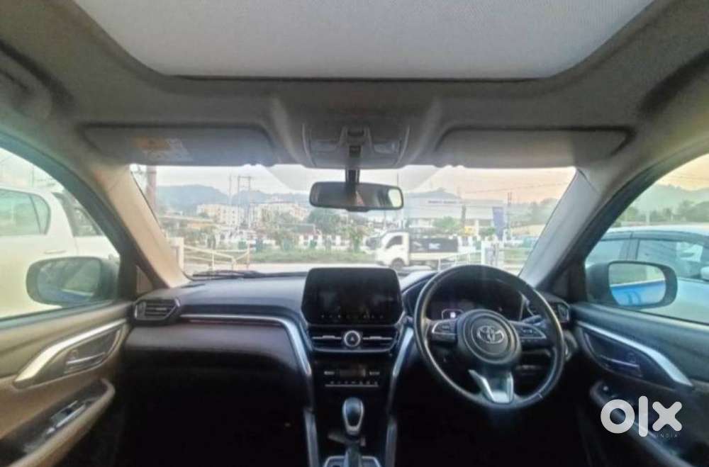 Toyota Urban Cruiser Hyryder 1.5 V Hybrid, 2023, Petrol