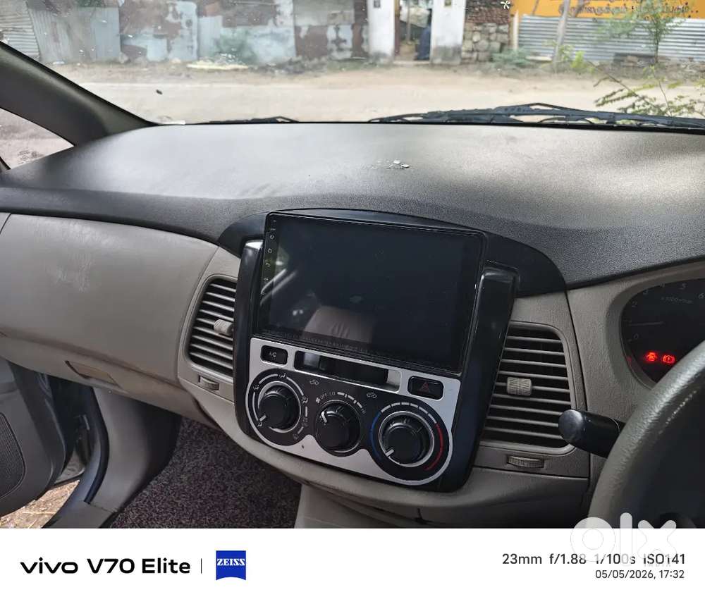 Toyota Innova 2012 Diesel 500000 Km Driven