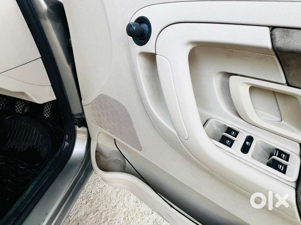 Skoda Fabia Petrol Manual 2012