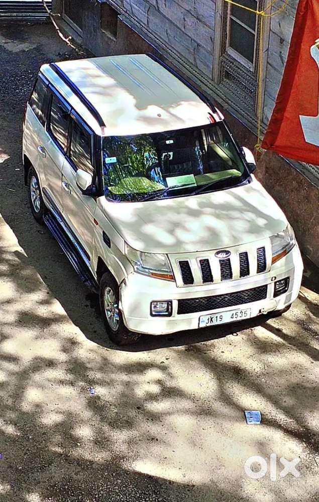 Mahindra Tuv 300 2017