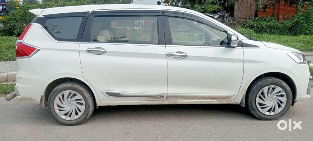 Maruti Suzuki Ertiga 1.4 Vxi Cng Anniversary Edition, 2023, Cng & Hy..