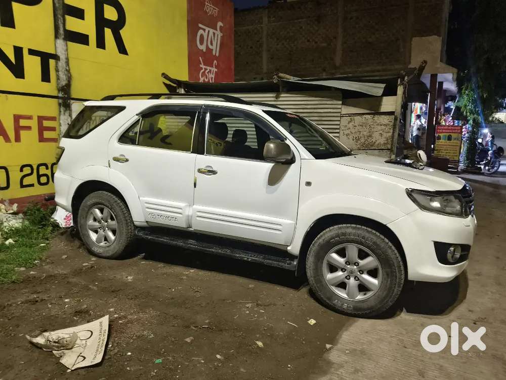 Toyota Fortuner 3.0 2012