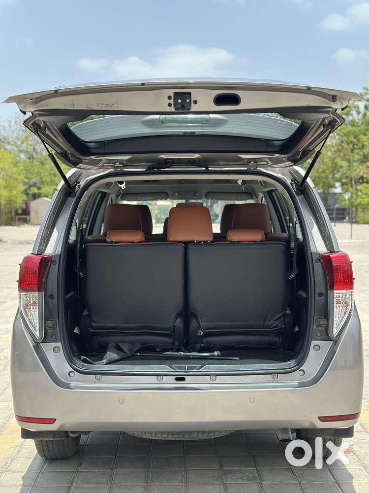 Toyota Innova Crysta 2.8 Gx At 8 Seater, 2019, Diesel