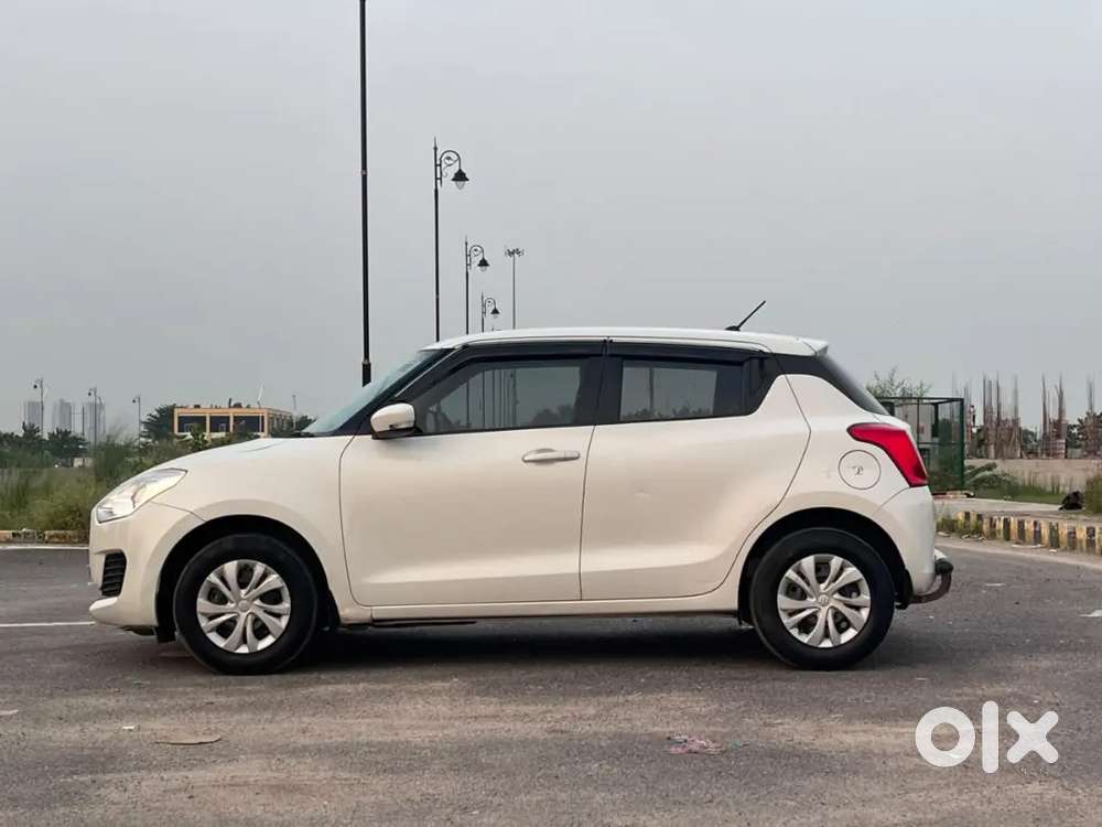 Maruti Suzuki Swift Vxi 2021