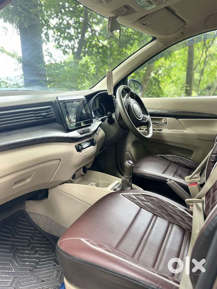 Toyota Rumion V Mt, 2025, Petrol
