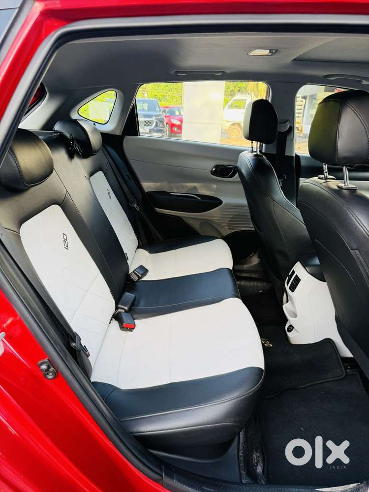 Hyundai New I20 1.2 Asta (o) Ivt, 2023, Petrol