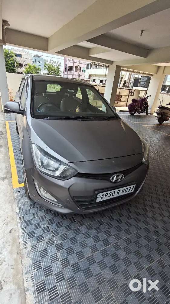 Good Condition Showroom Track..