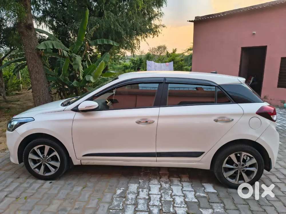 Hyundai I20 2018 Diesel Well Maintained Top Model Push Button Start