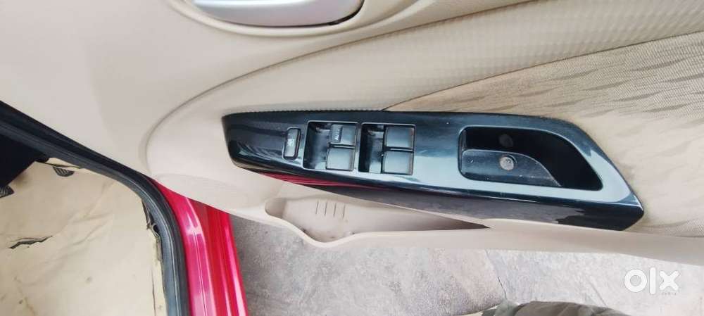 Toyota Etios Liva Vd Dual Tone, 2019, Diesel