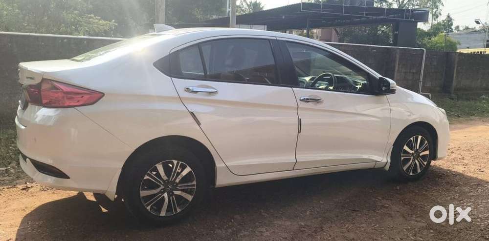 Honda City V At I-vtec, 2017, Petrol