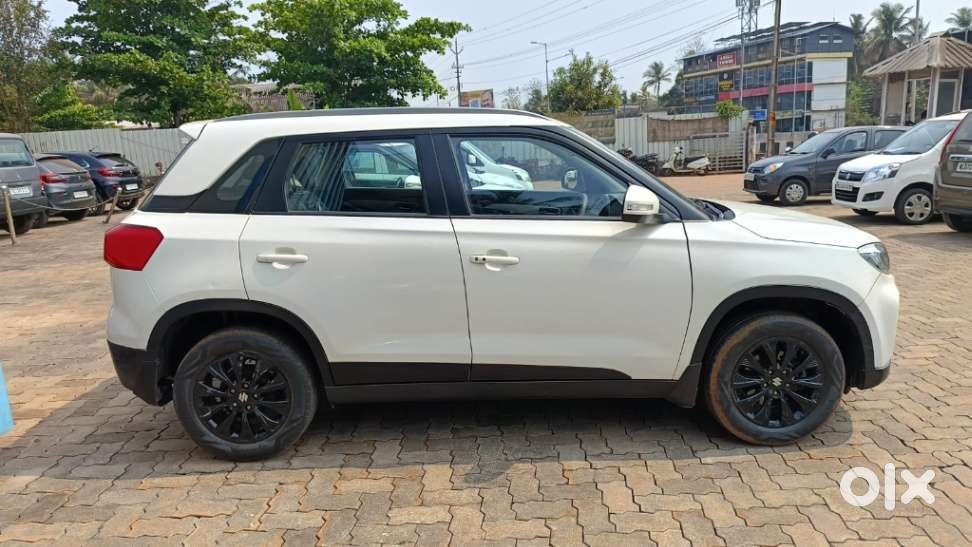 Maruti Suzuki Brezza 1.5 Zxi Smart Hybrid, 2021, Petrol