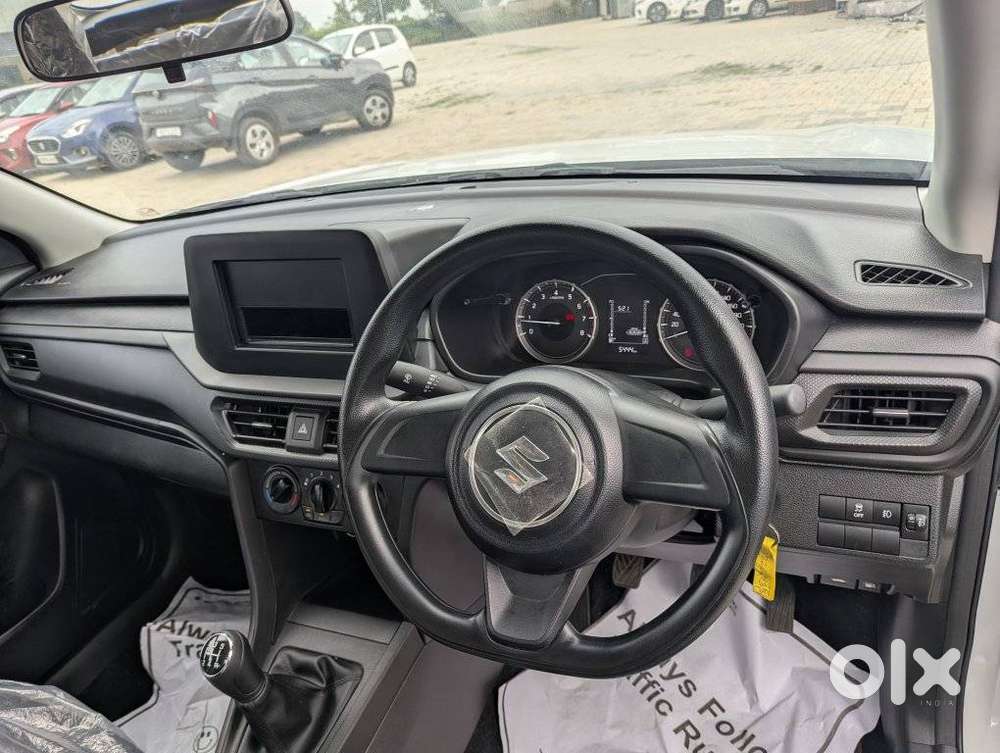 Maruti Suzuki Brezza 1.5 Lxi Smart Hybrid, 2026, Petrol