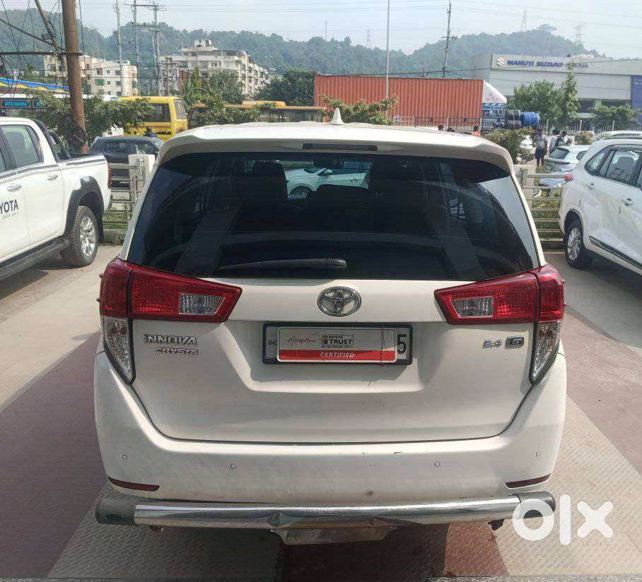 Toyota Innova Crysta 2.4 G Mt 8s, 2021, Diesel