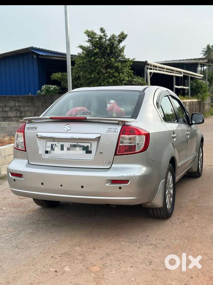 Maruti Suzuki Sx4 Zxi Automatic Bs-iv, 2011, Petrol