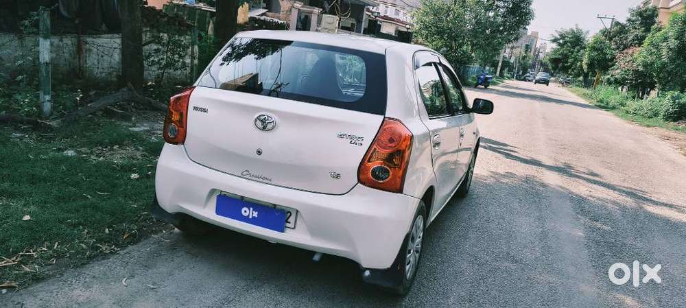 Toyota Etios Liva G, 2011, Petrol