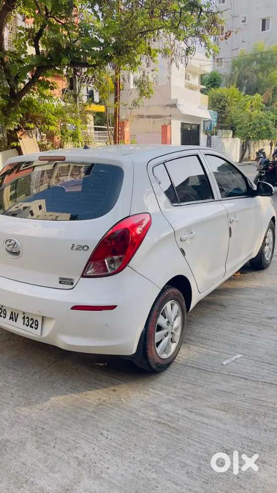Hyundai I20 2012 Petrol 90000 Km Driven