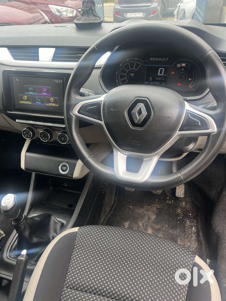 Renault Triber Rxz, 2020, Petrol