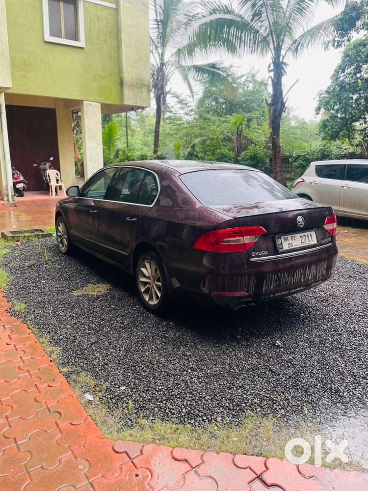Skoda Superb Petrol 2014