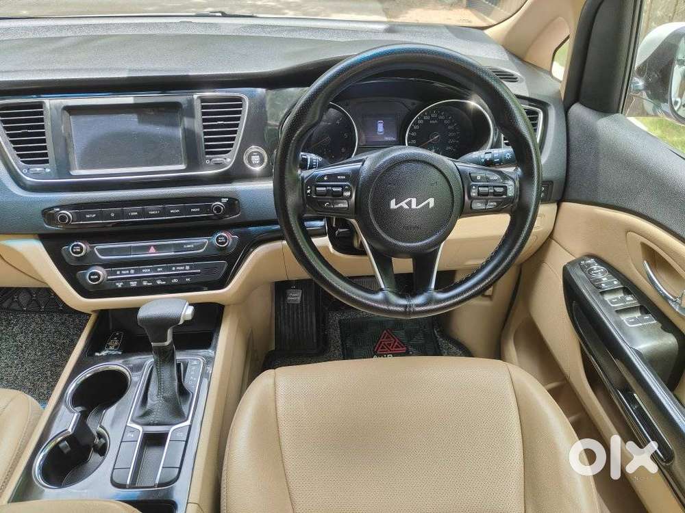 Kia Carnival Prestige, 2023, Diesel