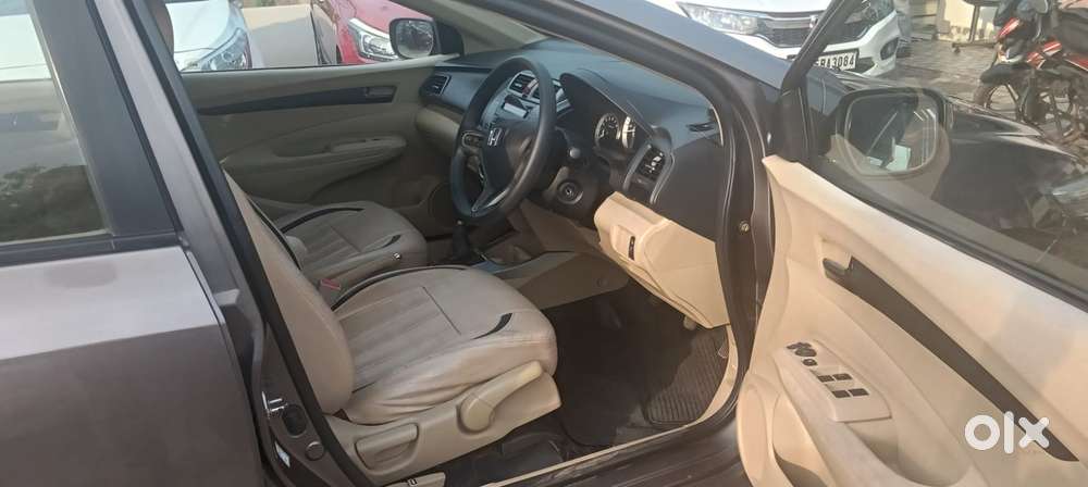 Honda City Edge Edition Sv, 2013, Petrol