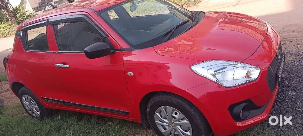 Maruti Suzuki Swift Lxi 2018