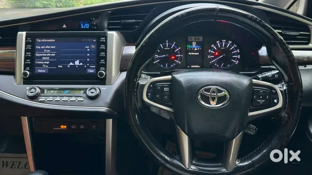 Toyota Innova Crysta 2.7 Zx At, 2022, Petrol