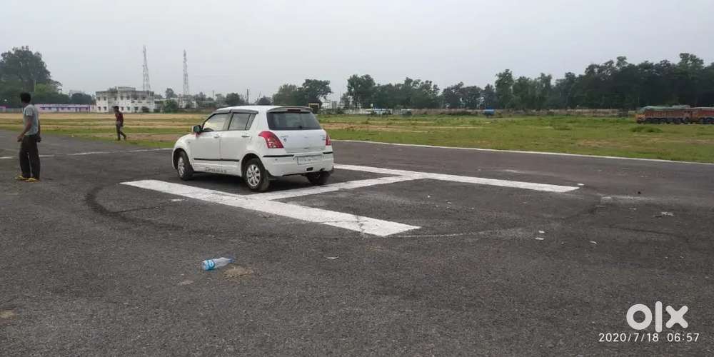 Maruti Suzuki Swift Zxi Plus 2011 Petrol Well Maintained