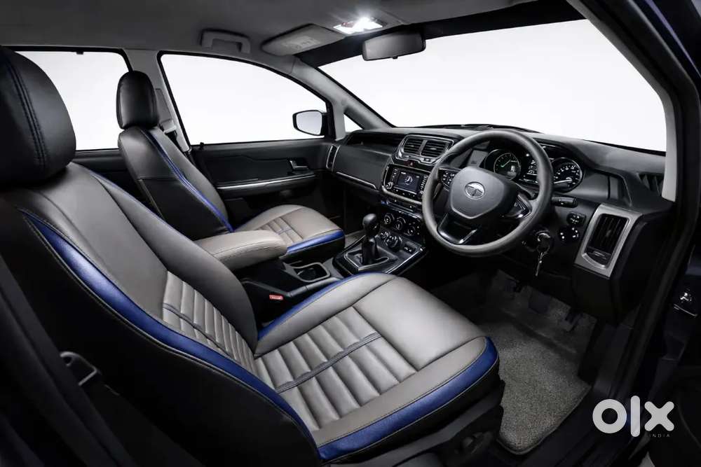 7+1 Less-driven Family Car - Premium Leather Interior, Hex Footrest.