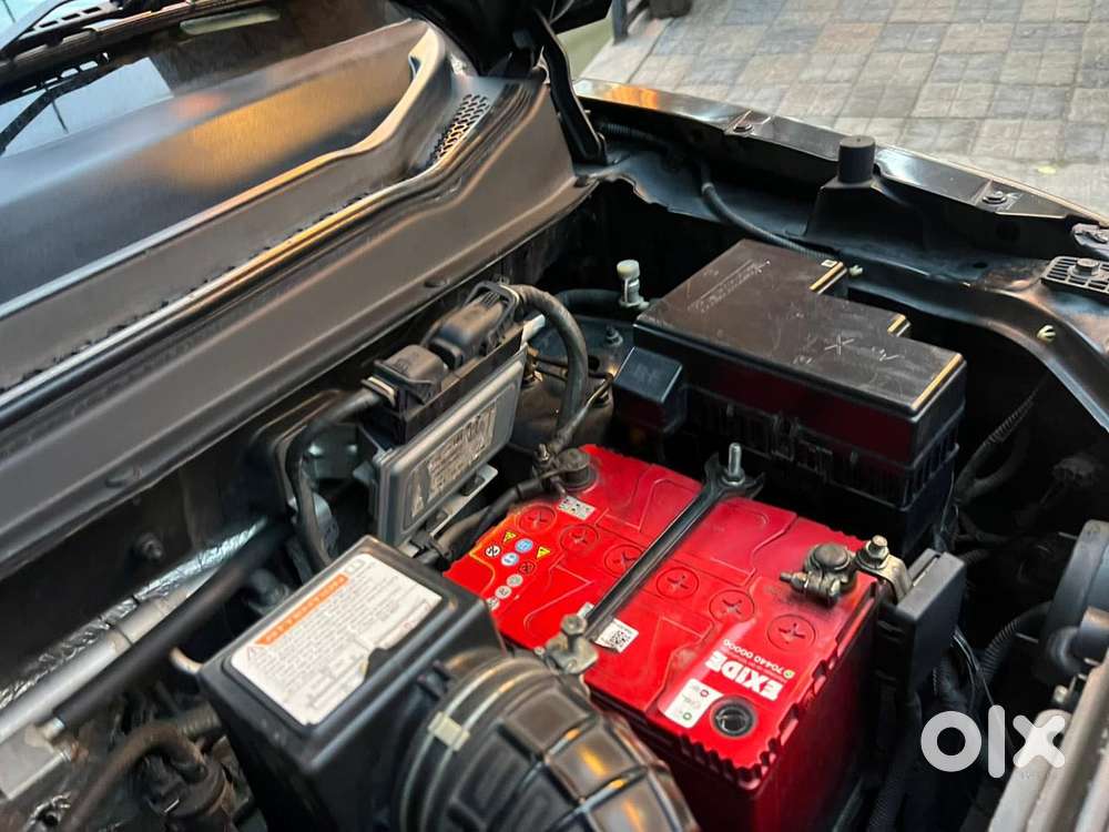 Mahindra Kuv 100 Mahindra-kuv-100-d75-k8, 2017, Petrol
