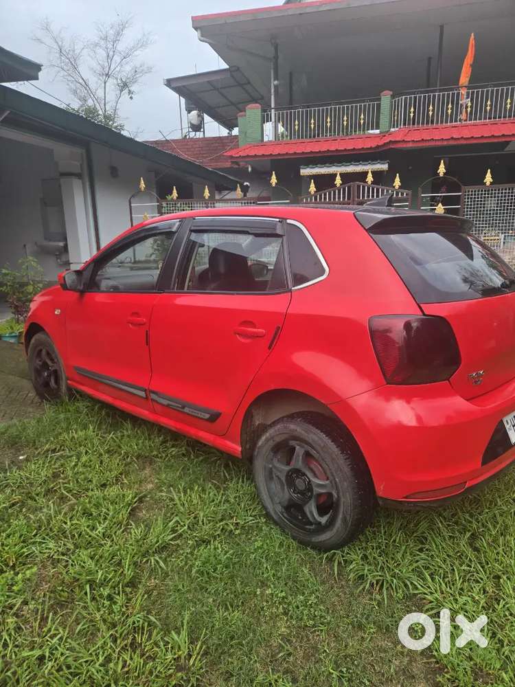 Volkswagen Polo 2015 Car