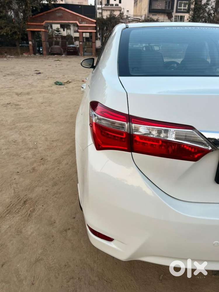 Toyota Corolla Altis 2015 Petrol G Automatic  Well Maintained