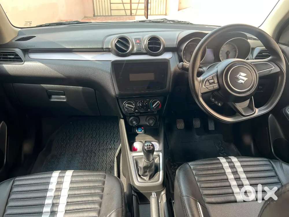 Maruti Suzuki Swift 2022 Petrol 12876 Km Driven