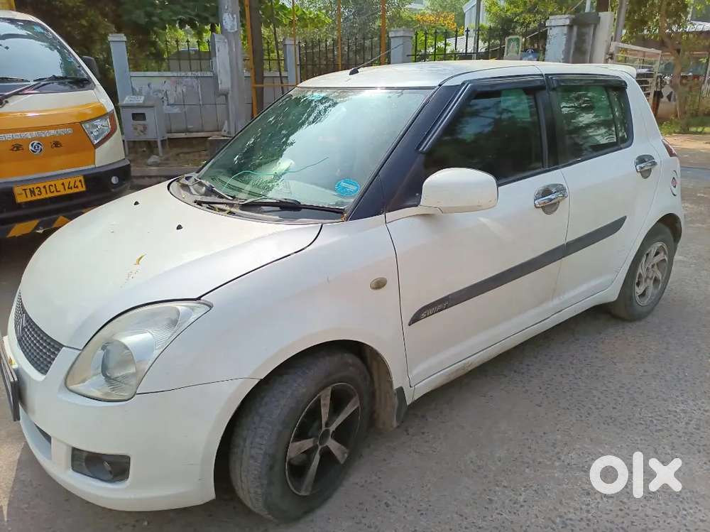 Maruti Suzuki Swift 2011