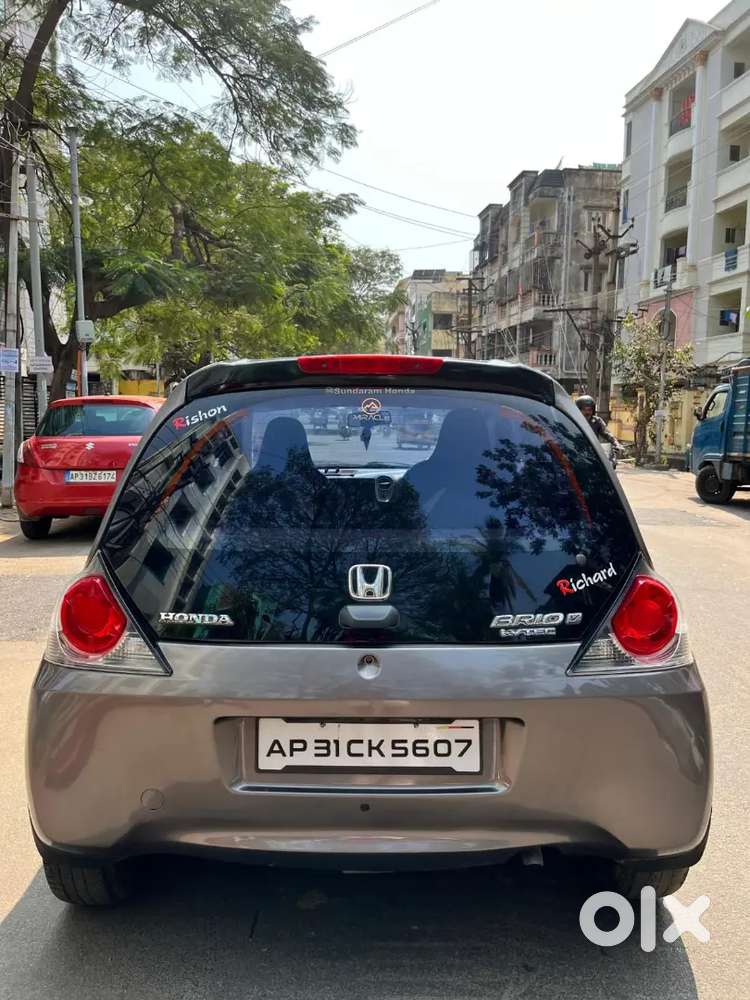 Honda Brio 2013 Petrol Well Maintained