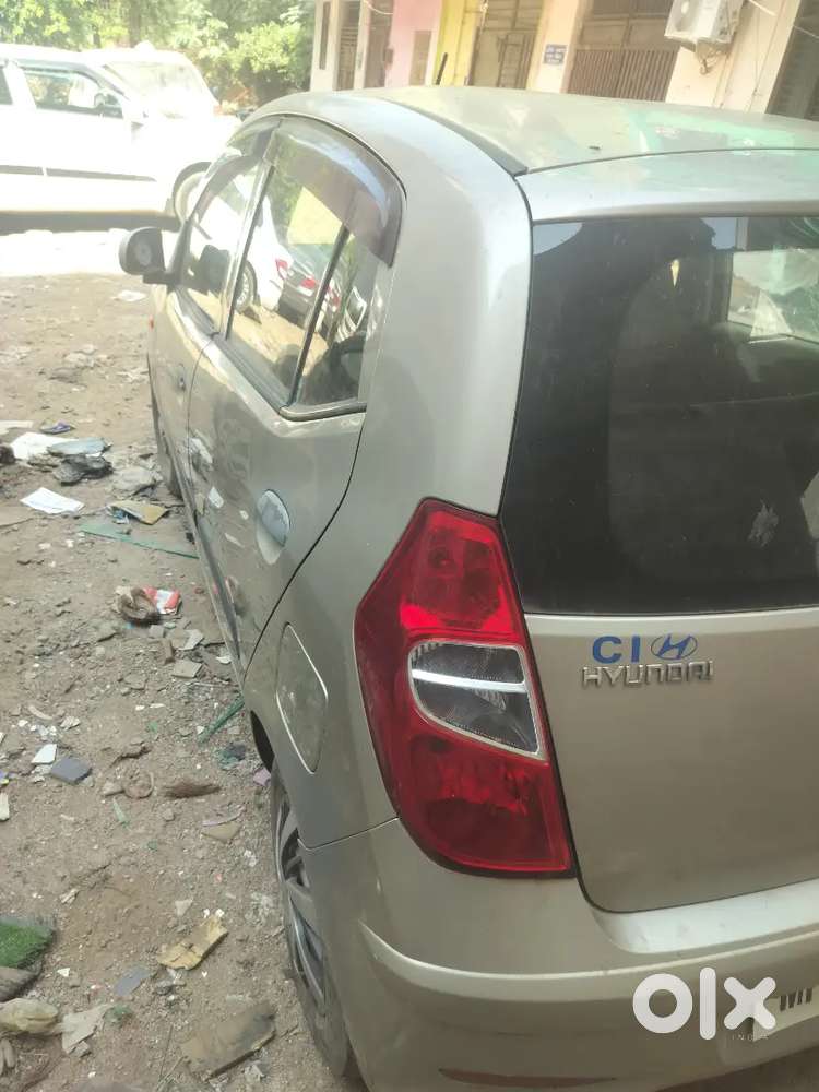 Hyundai I10 Era 2012 With 68882 Km Driven